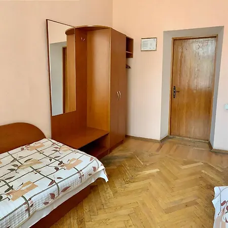 Szálloda Oktiabrskaya Odessza